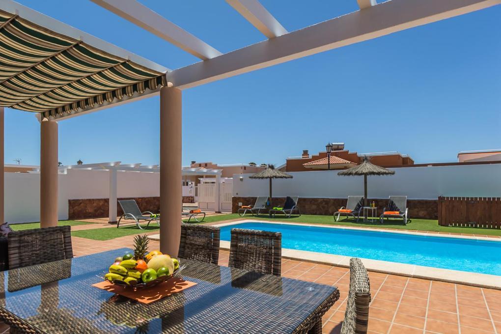 Villa With Private Pool, Near Beach And Golf Caleta De Fuste- Villa Charlotte Costa De Antigua Ngoại thất bức ảnh