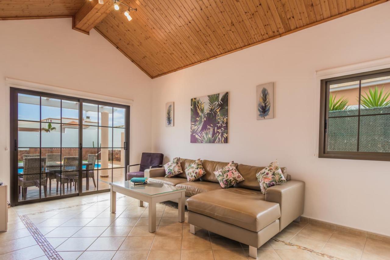 Villa With Private Pool, Near Beach And Golf Caleta De Fuste- Villa Charlotte Costa De Antigua Ngoại thất bức ảnh