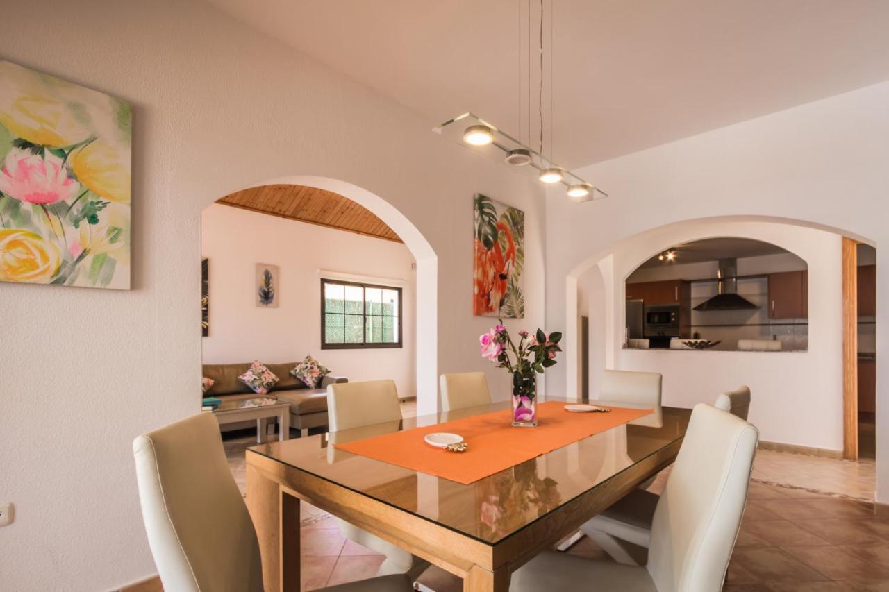 Villa With Private Pool, Near Beach And Golf Caleta De Fuste- Villa Charlotte Costa De Antigua Ngoại thất bức ảnh