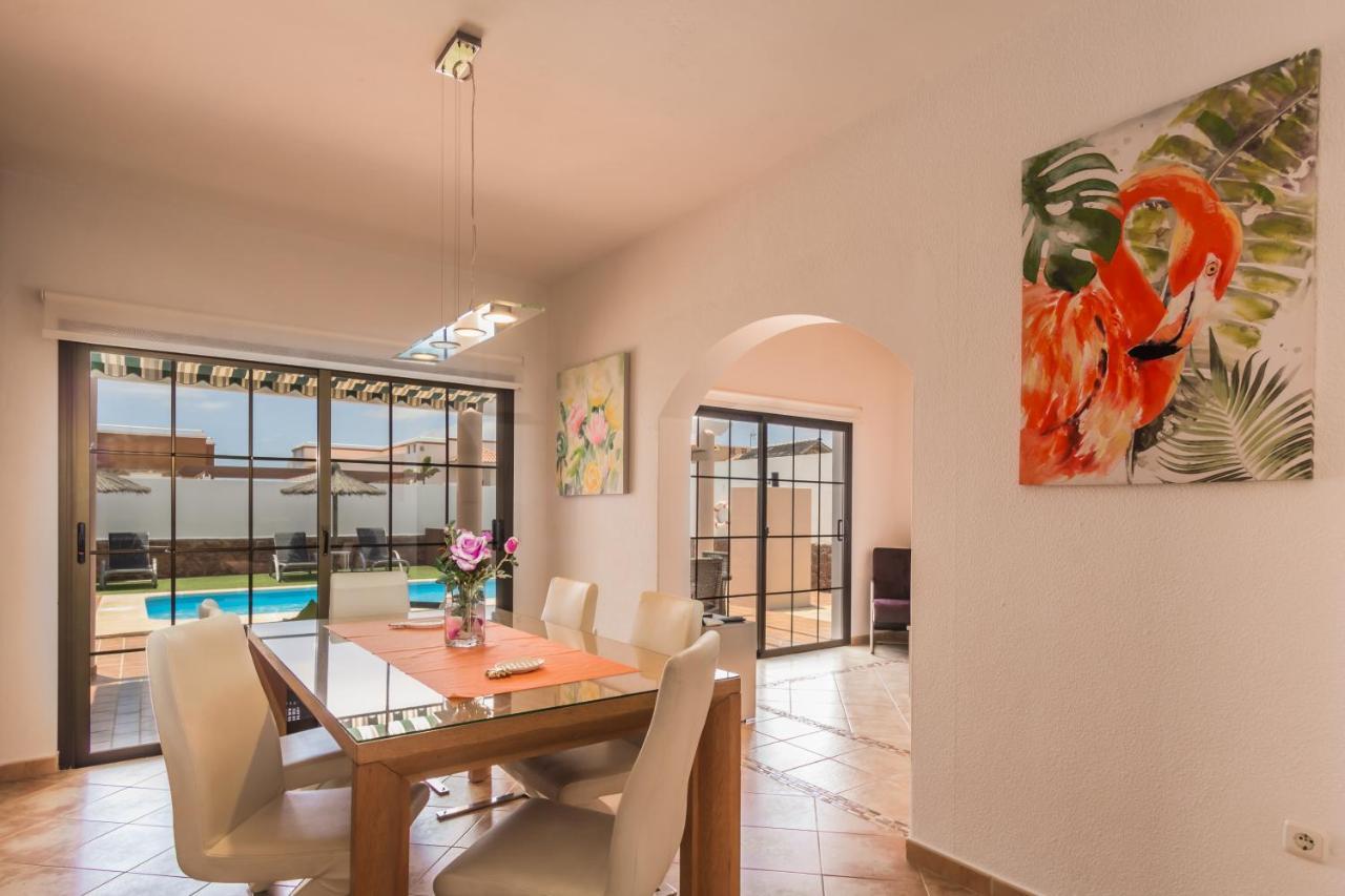 Villa With Private Pool, Near Beach And Golf Caleta De Fuste- Villa Charlotte Costa De Antigua Ngoại thất bức ảnh